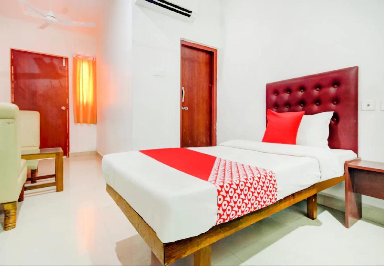 Hotel Jayaram 치담바람 외부 사진