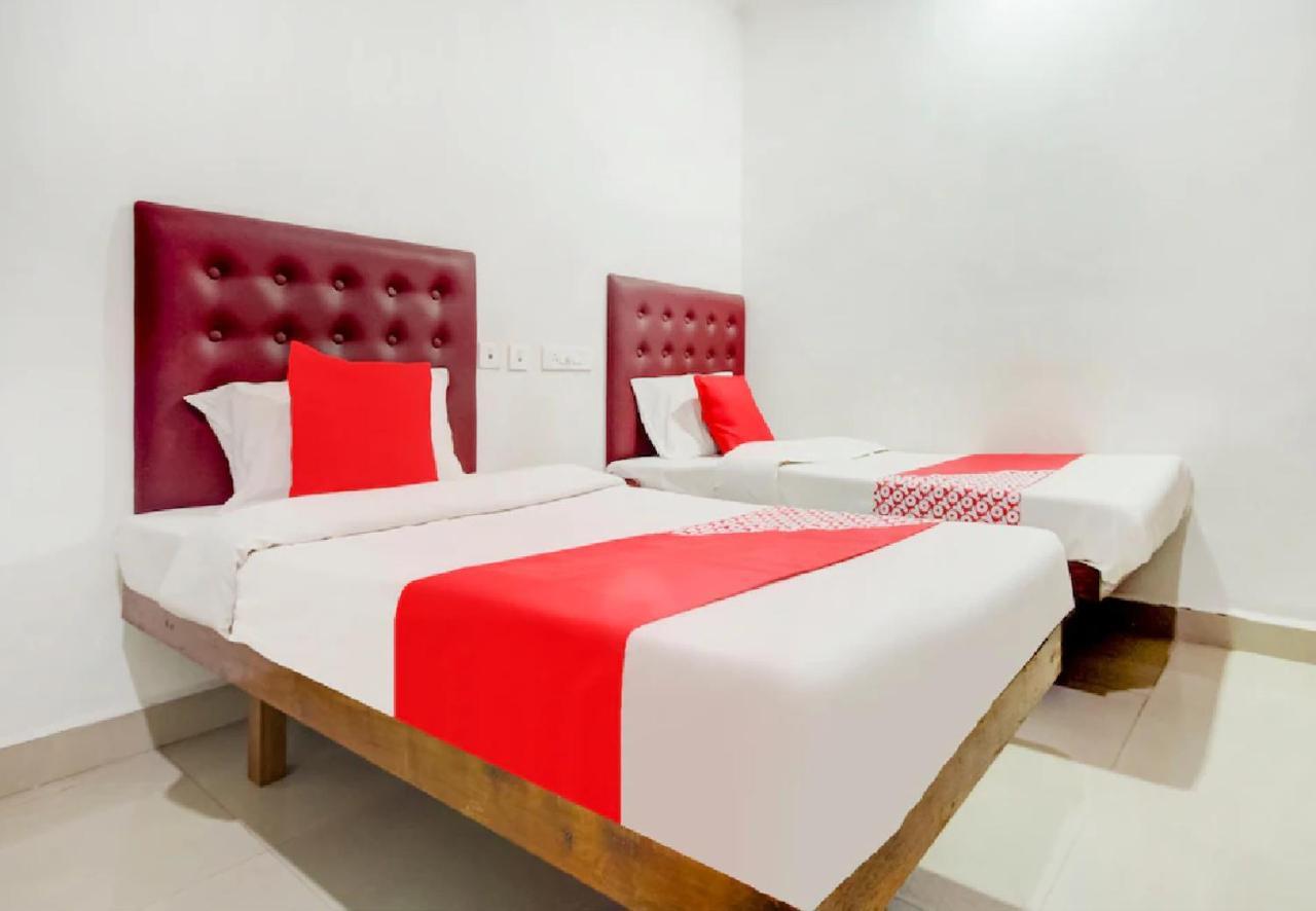 Hotel Jayaram 치담바람 외부 사진