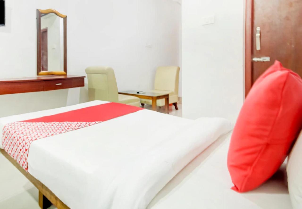 Hotel Jayaram 치담바람 외부 사진